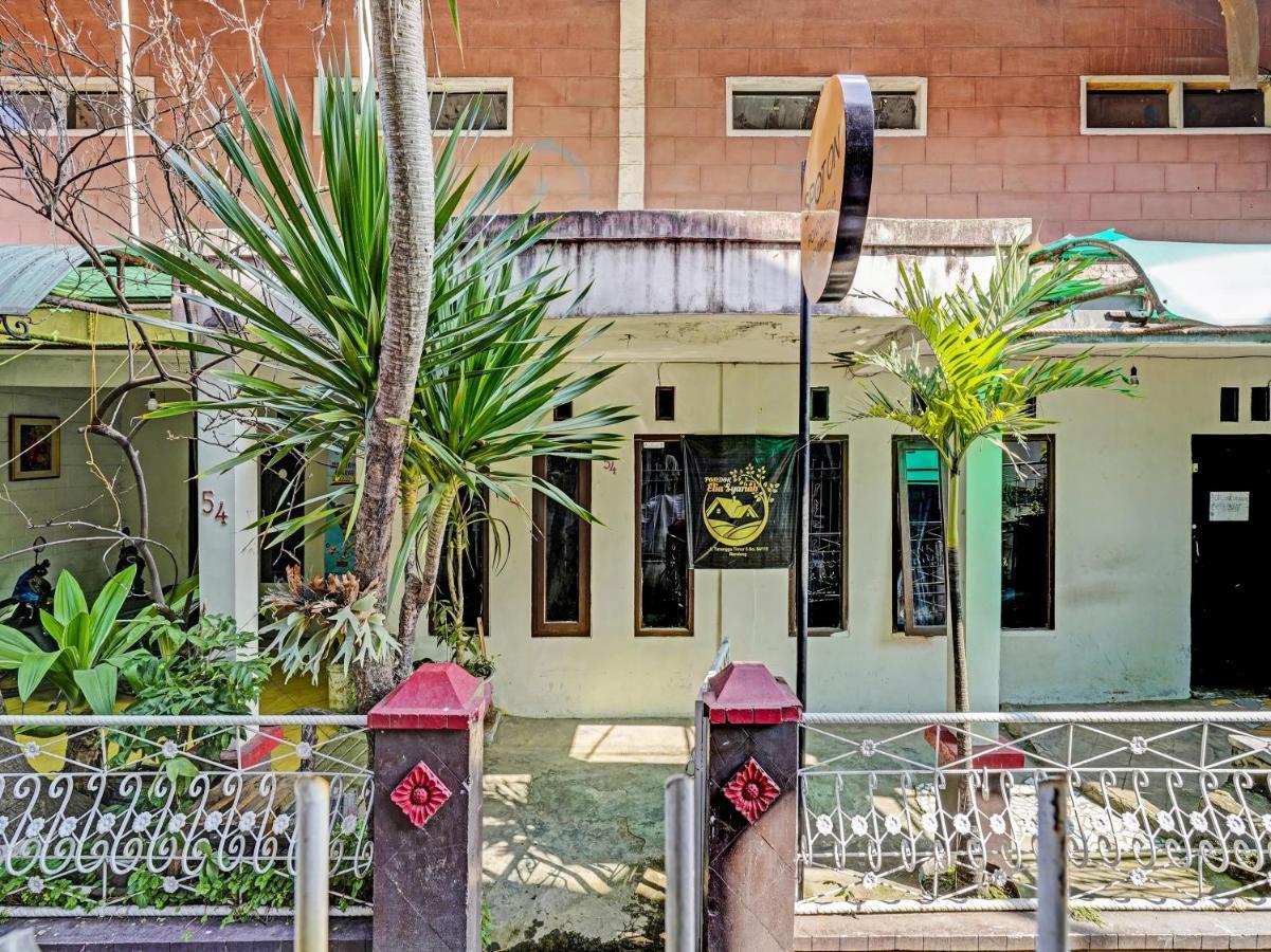 Hotel Spot On 91320 Elia Syariah Bandung