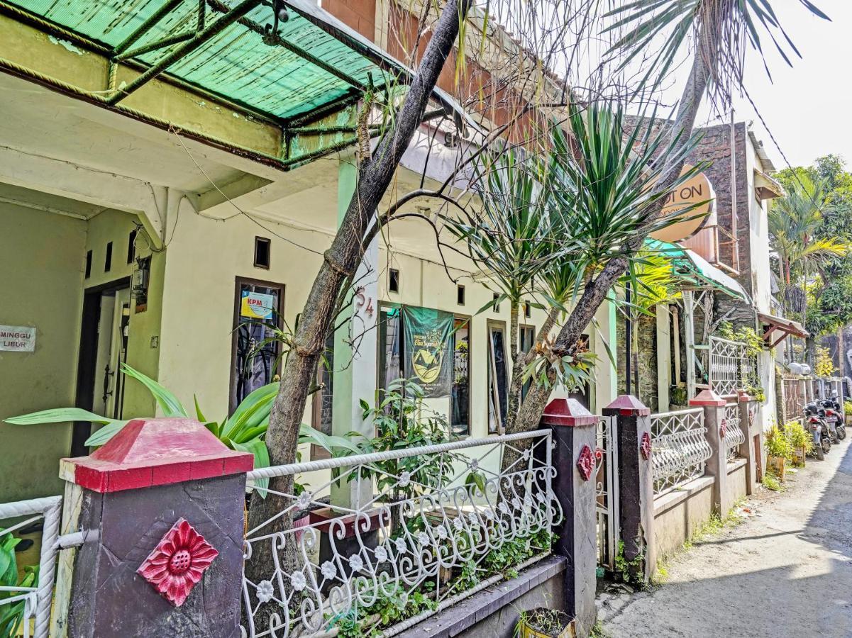 Hotel Spot On 91320 Elia Syariah Bandung
